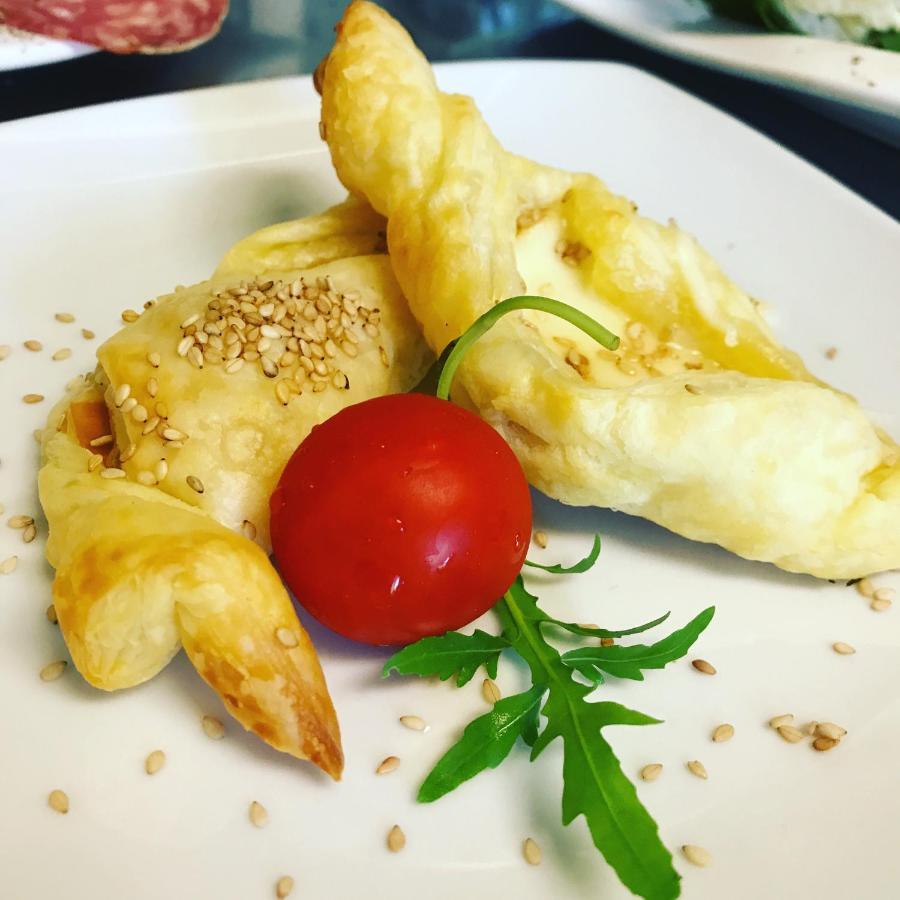 尼比亚挪农庄酒店 Montepulciano Stazione 外观 照片